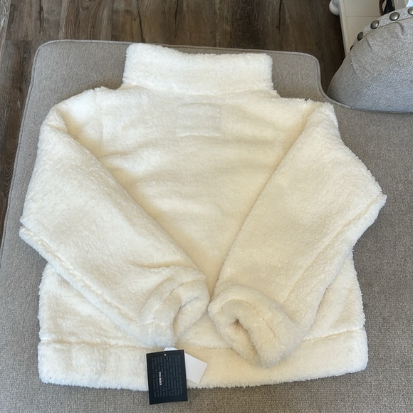 NWT women’s Steve Madden XL - Picture 3 of 3